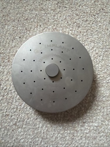 Trinon implant titanium tray - q,